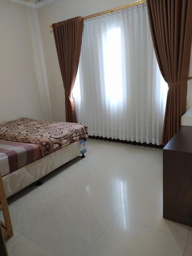 Villa Beverly Lembang Eksteriør bilde